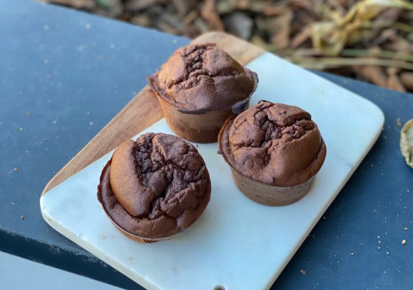 Muffins au chocolat 4 ingrédients (sans farine, sans beurre, et à IG bas)