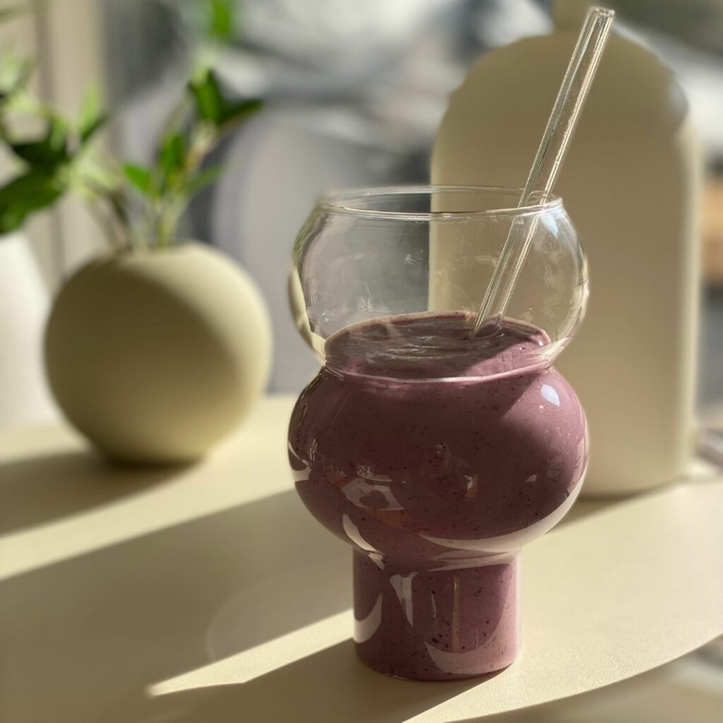 smoothie violet soleil table