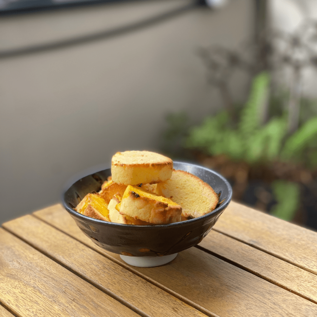 biscuits coco table en bois